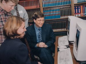 how many books does bill gates read