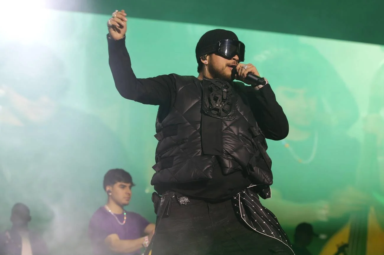 Jesus Oritiz Paz in the concert of Mexico